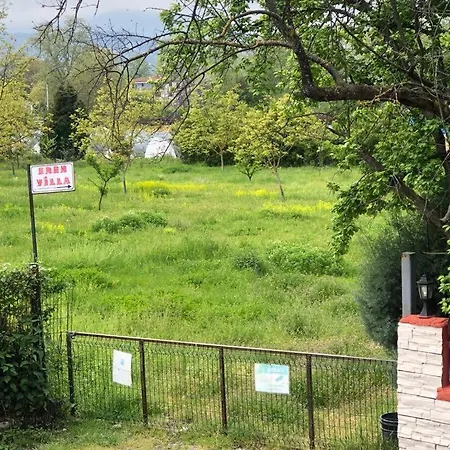 فيلة Eren Villa-isitma Havuzlu