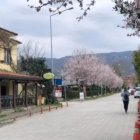 فيلة Eren Villa-isitma Havuzlu