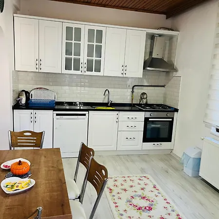 ヴィラ Eren サパンジャ